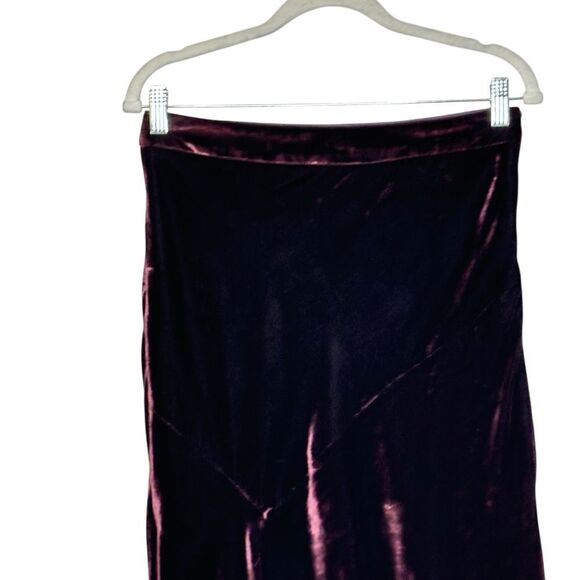 Maeve Purple Velvet Pencil Midi Skirt | Size 8 - Picture 5 of 9